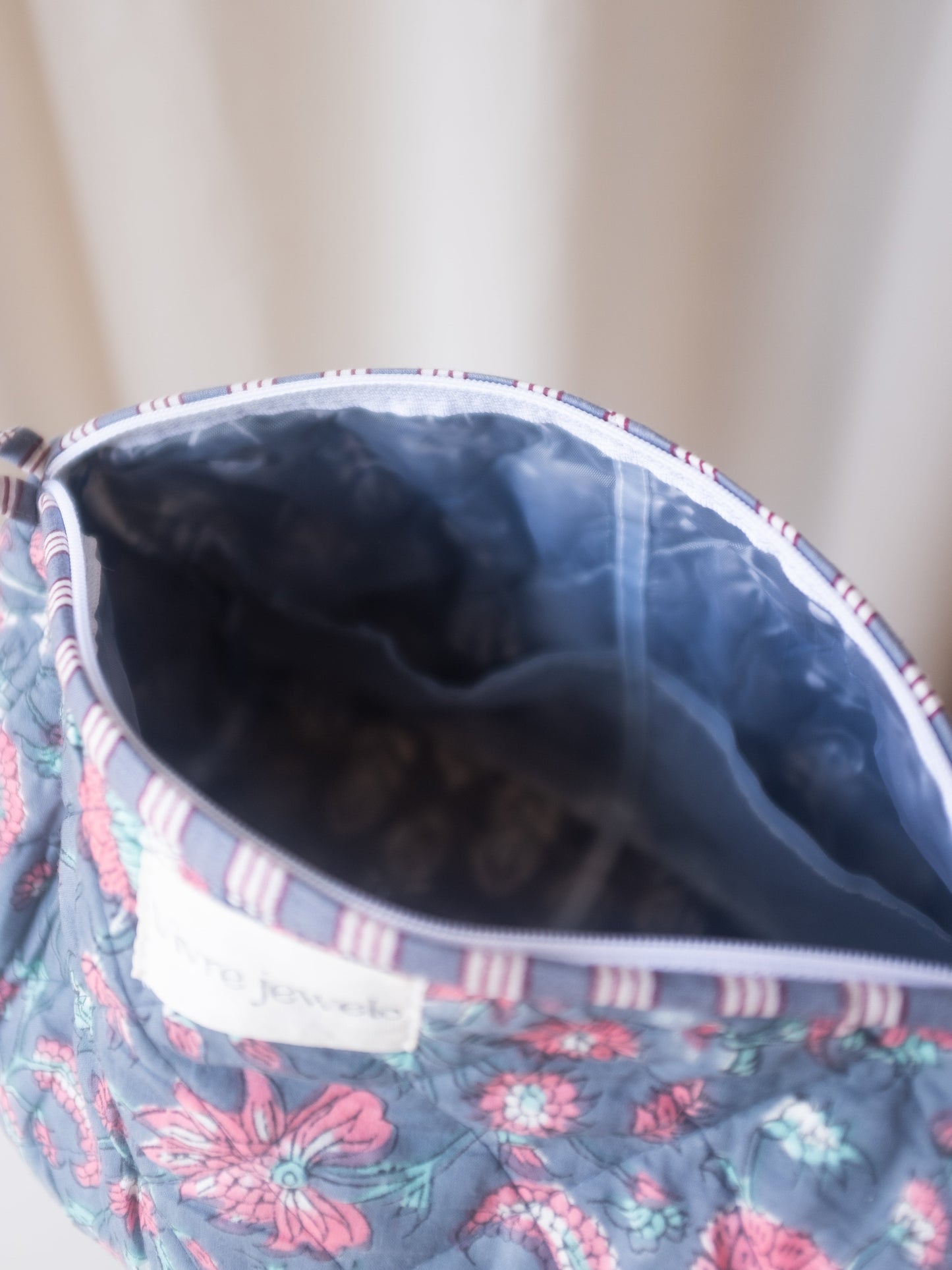 NO.29 Toiletry bag