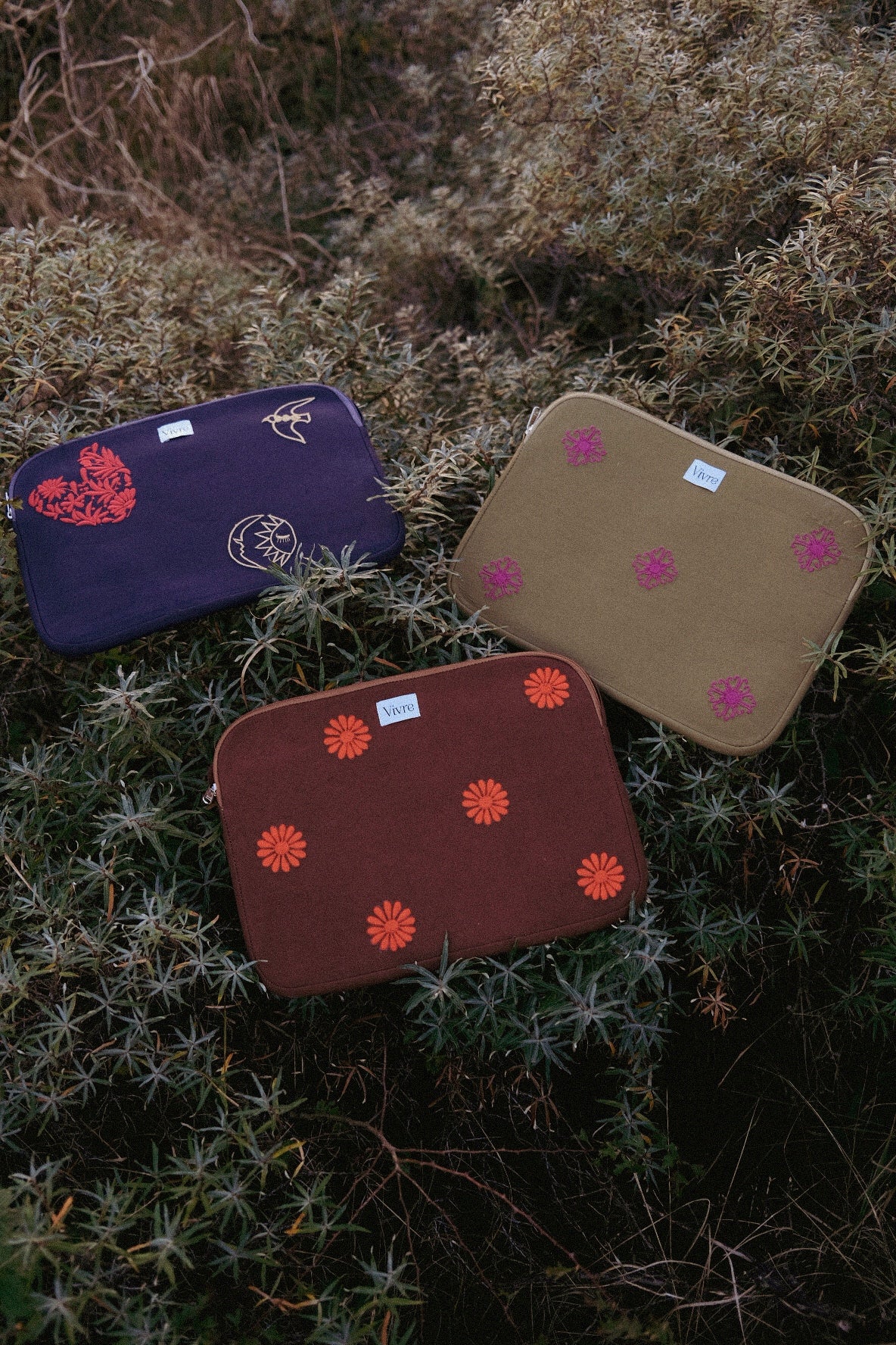 Laptophoes Shalin 'Threads of Empowerment' WHOLESALE'