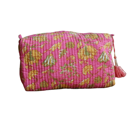 NO.3 Toiletry bag