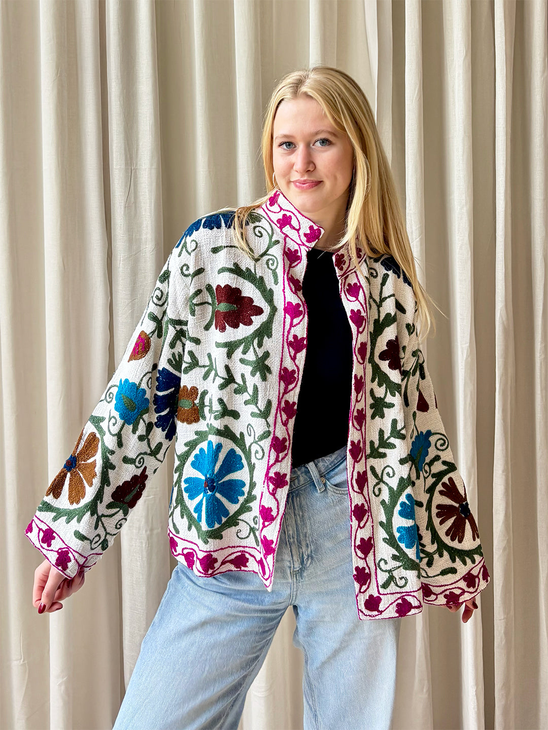 Jacket embroidered white