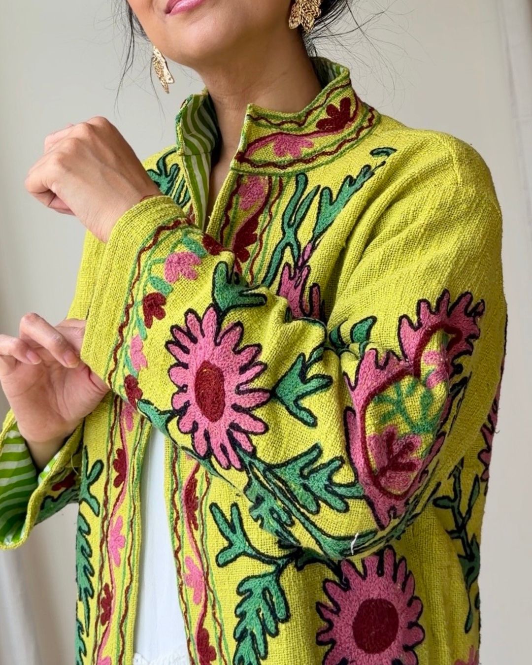 Jacket embroidered white