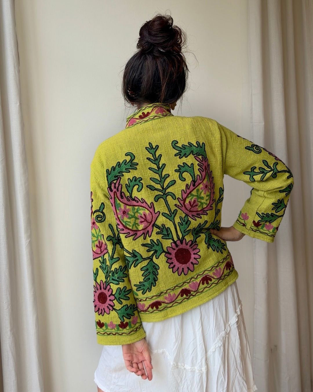 Jacket embroidered white